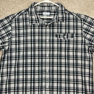 Columbia Shirt Mens XL Black White Gray Plaid Short Sleeve Button Up Flap Pocket
